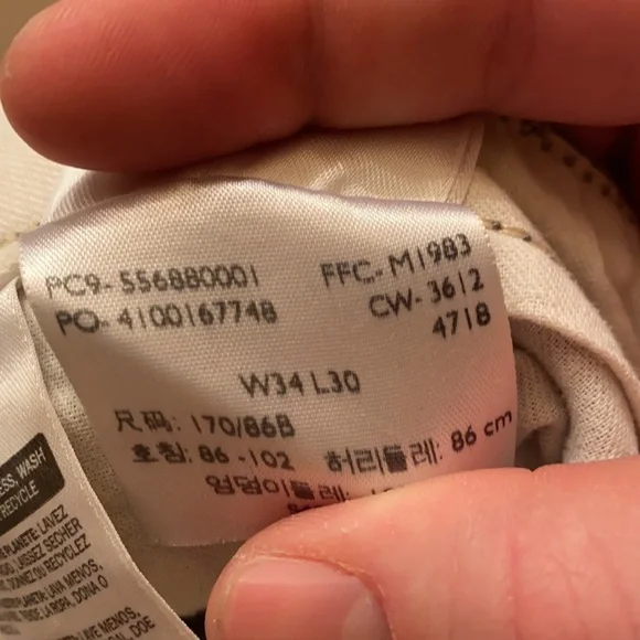 Levi’s Chino Pants - Picture 6 of 6